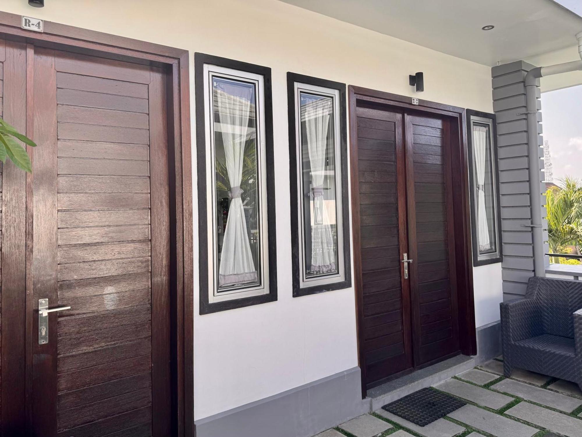 Villa Rumah Putih Abu Abu Сенггиги Экстерьер фото