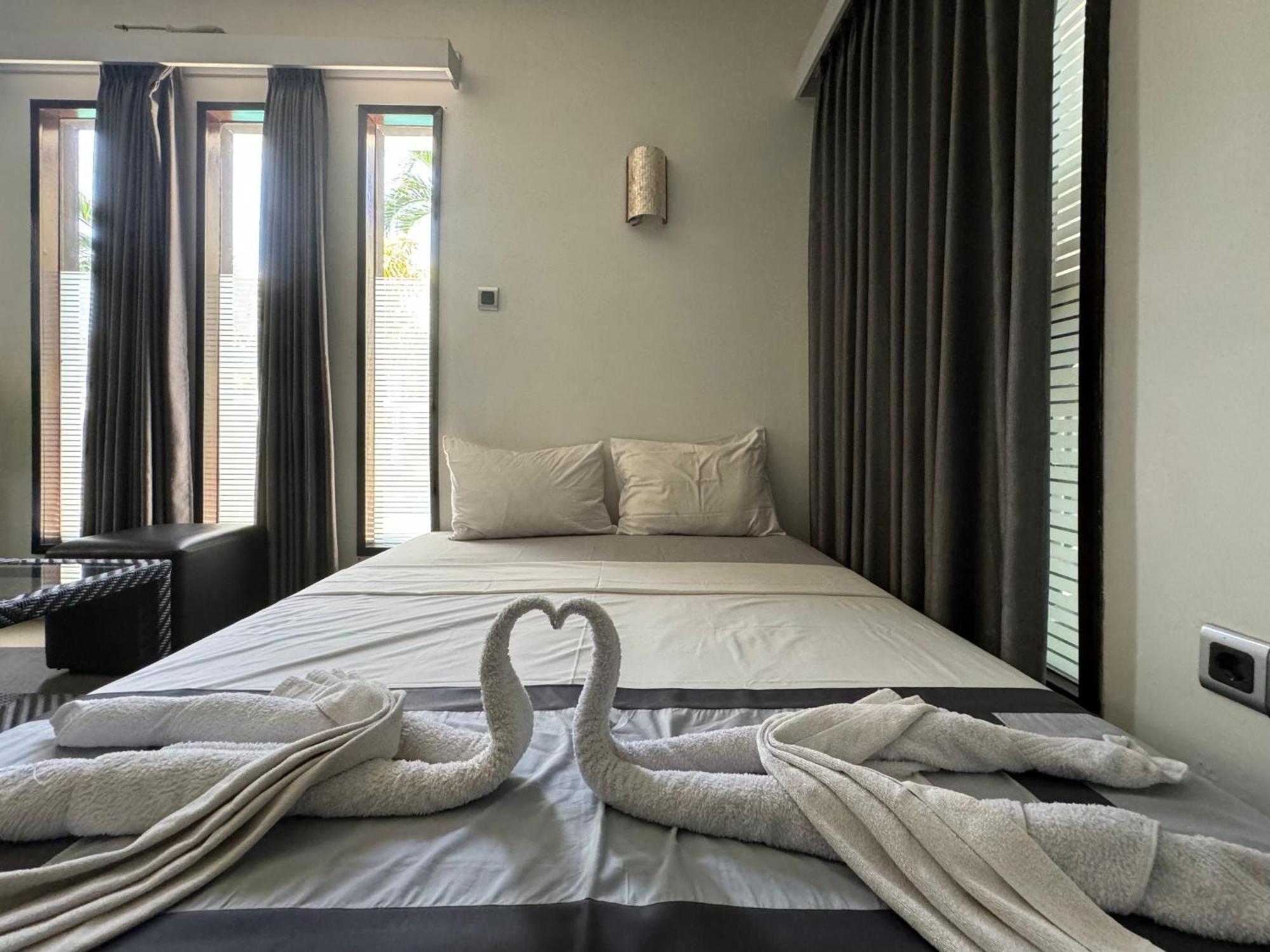 Villa Rumah Putih Abu Abu Сенггиги Экстерьер фото
