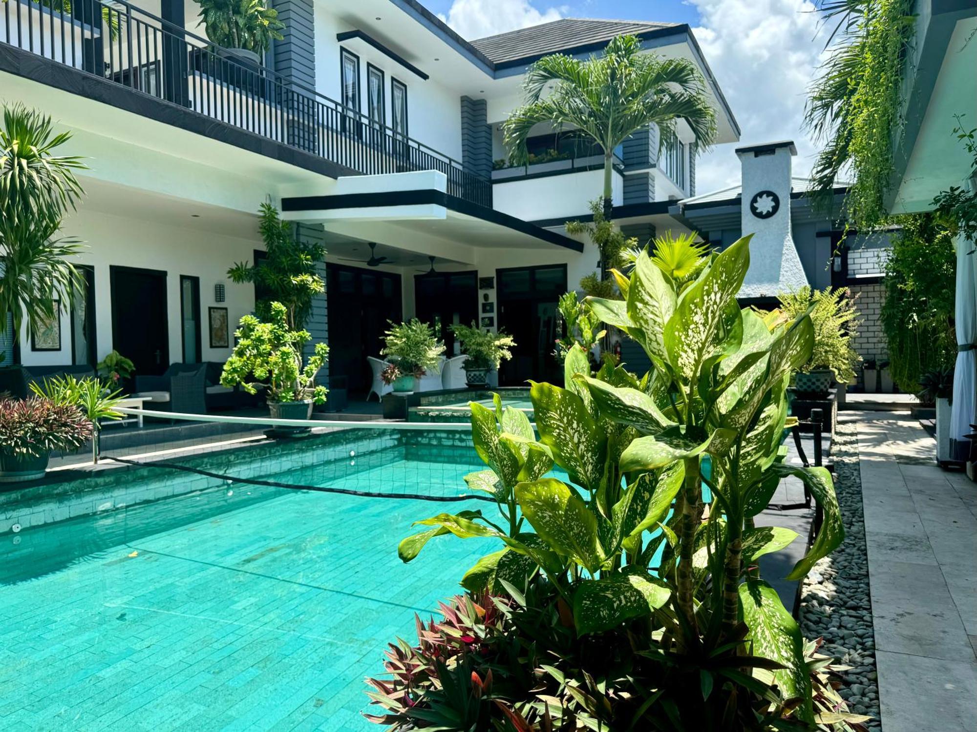 Villa Rumah Putih Abu Abu Сенггиги Экстерьер фото